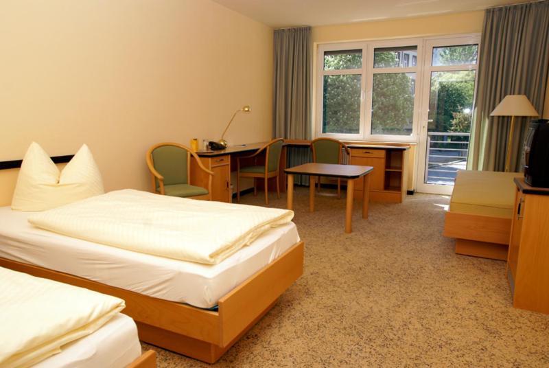 Hotel Am Weberplatz Дрезден Екстериор снимка